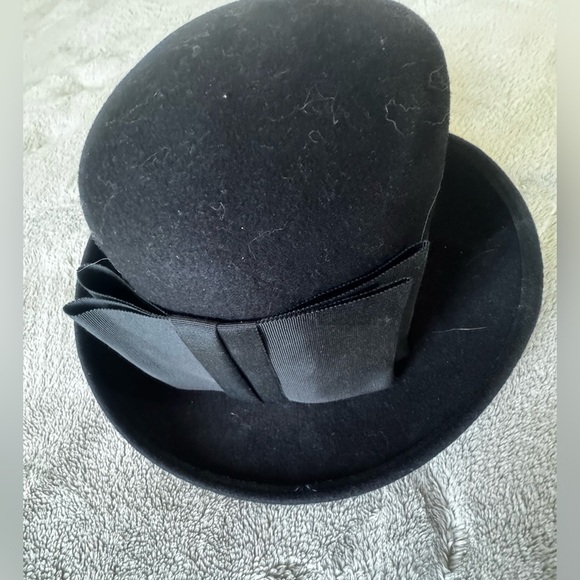 michael howard Accessories - Michael Howard Wool Riding Hat